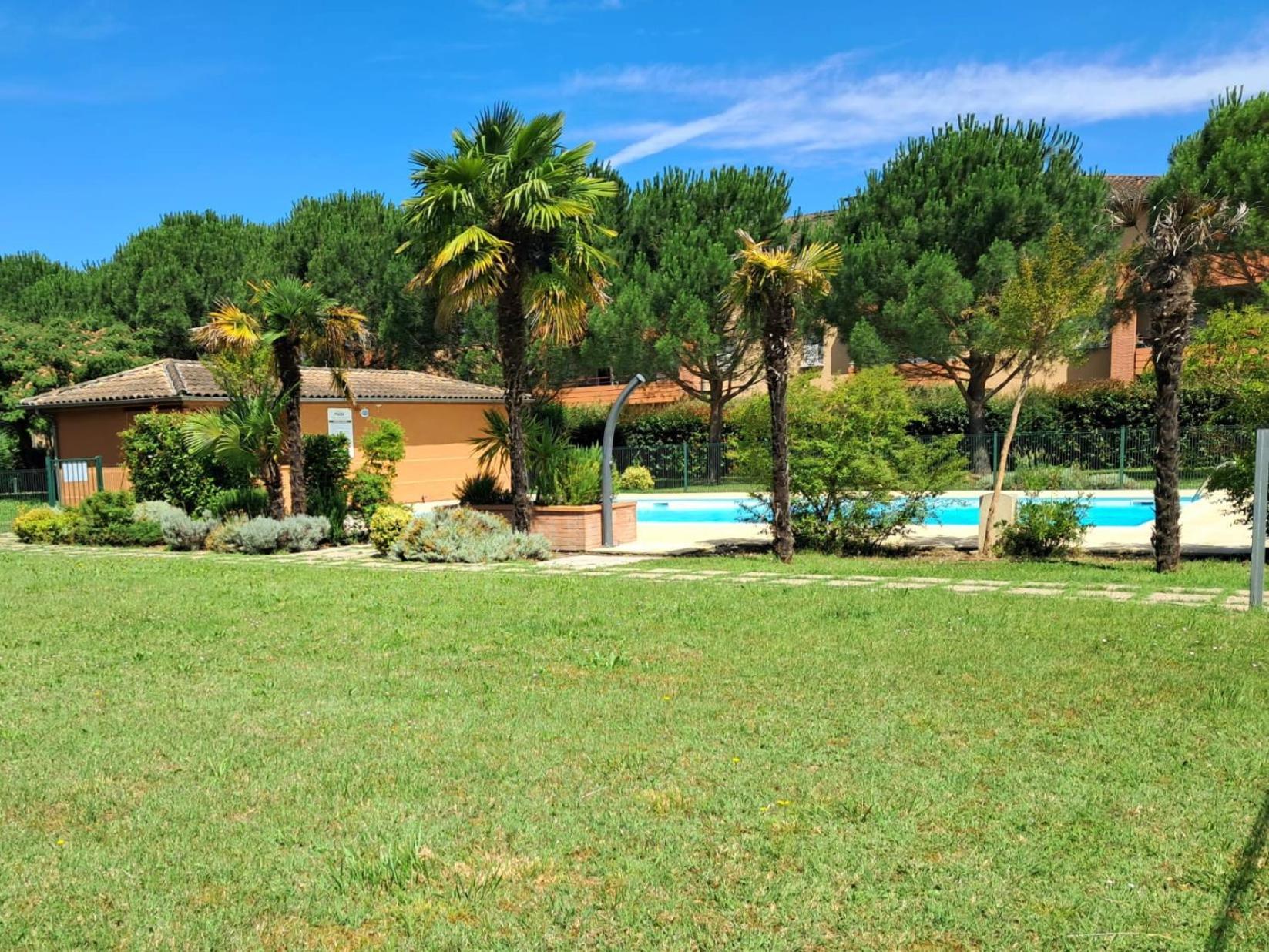 Appartement Le Montauriol - Logement Avec Terrasse - Piscine -Tennis - Place De Parking Privee à Montauban Extérieur photo